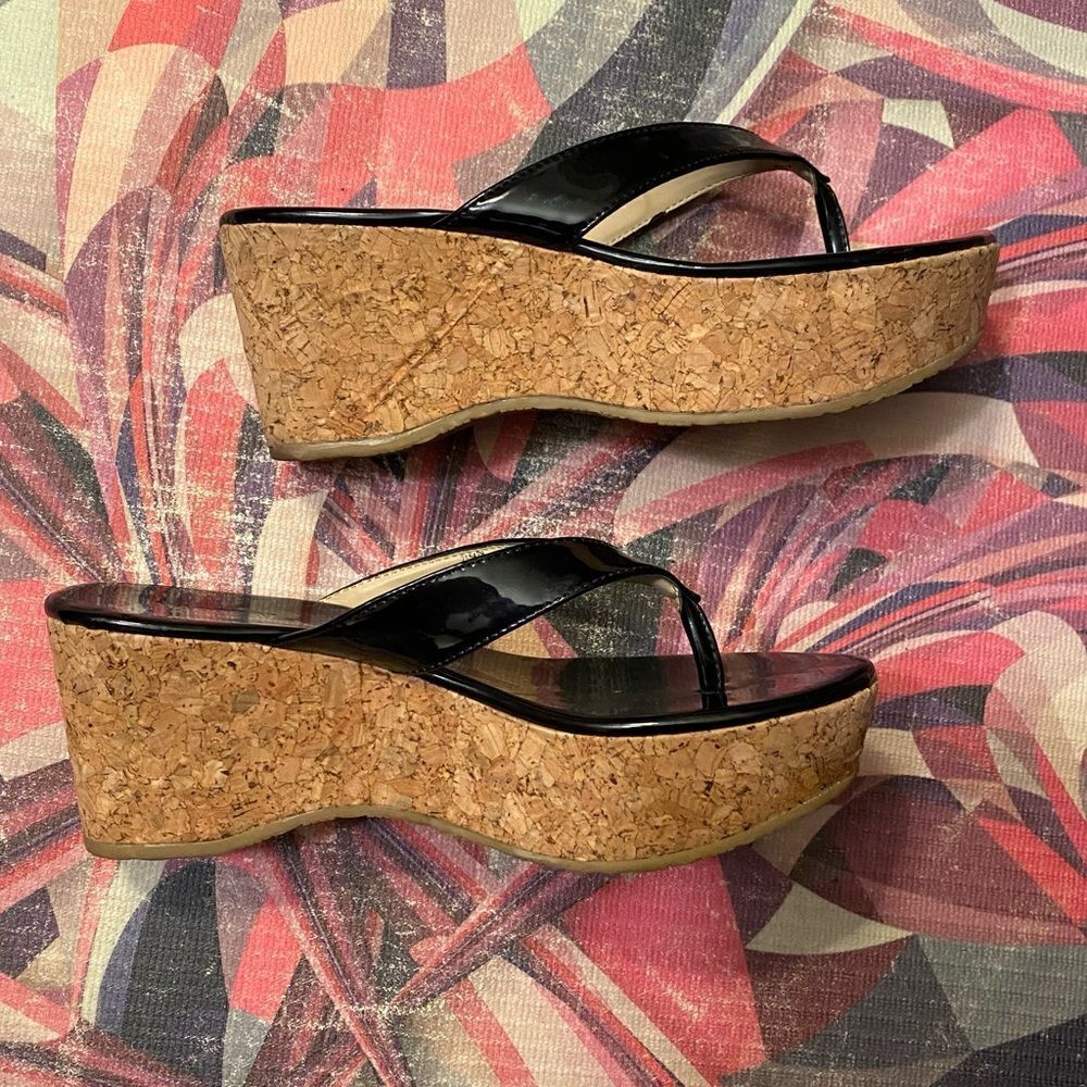 Timeless style Black patent leather platform wedges in size 7 1/2 - Picture 3 of 4